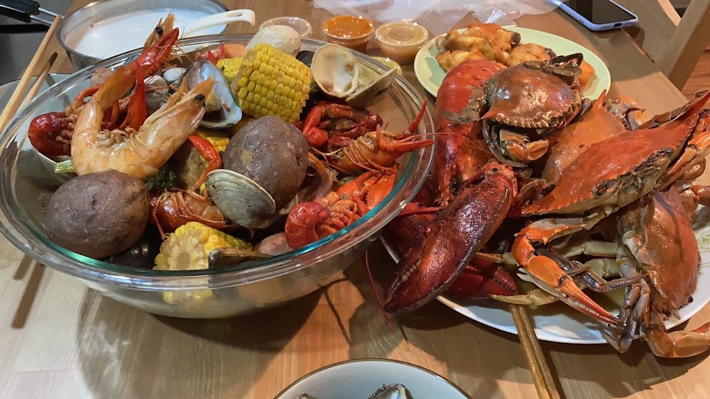 Kracklaw Seafood & Teriyaki Express | restaurant | 719 Flatbush Ave, Brooklyn, NY 11226, USA | 7187585032 OR +1 718-758-5032