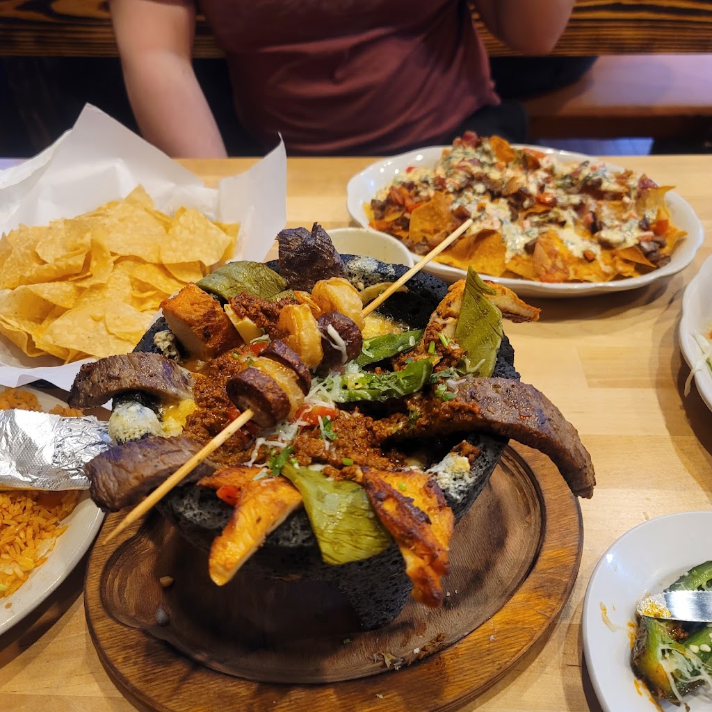 Molcajetes Lawrence | restaurant | 941 Massachusetts St, Lawrence, KS 66044, USA | 7854247110 OR +1 785-424-7110