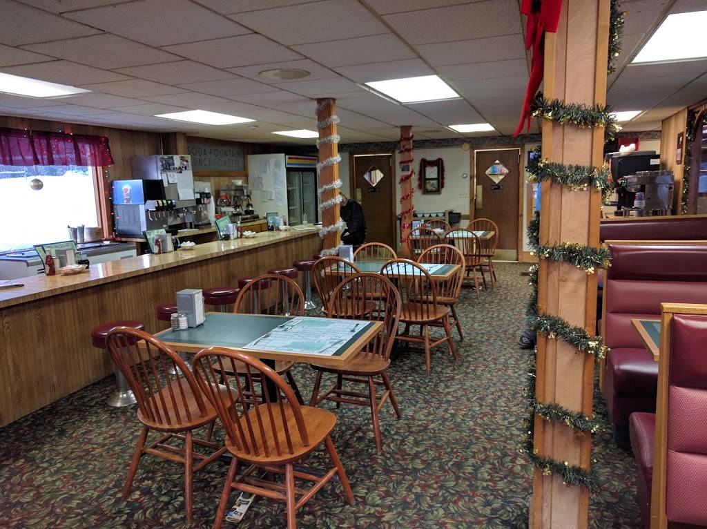 Pegs Restaurant | restaurant | 86 Main St, North Woodstock, NH 03262, USA | 6037452740 OR +1 603-745-2740