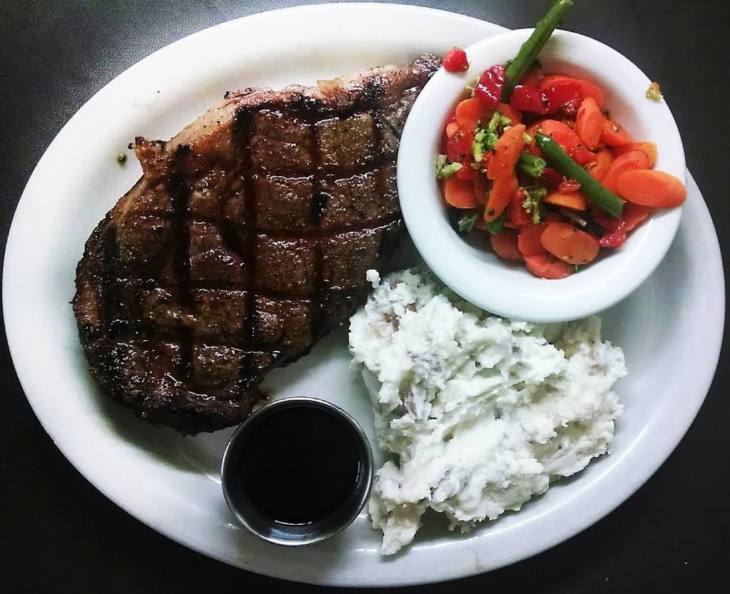 Leifs Cafe | restaurant | 904 N Railroad St, Eagle River, WI 54521, United States | 7154792766 OR +1 715-479-2766