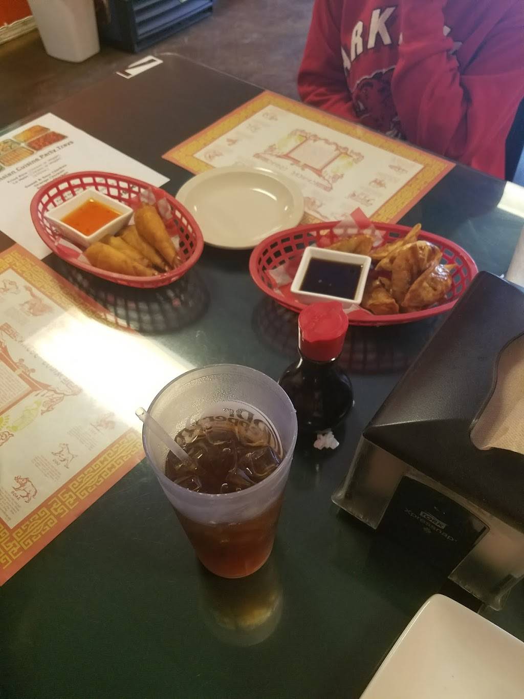 Beas Asian Cuisine | restaurant | 518 W Broadway, Spiro, OK 74959, USA | 9189625600 OR +1 918-962-5600