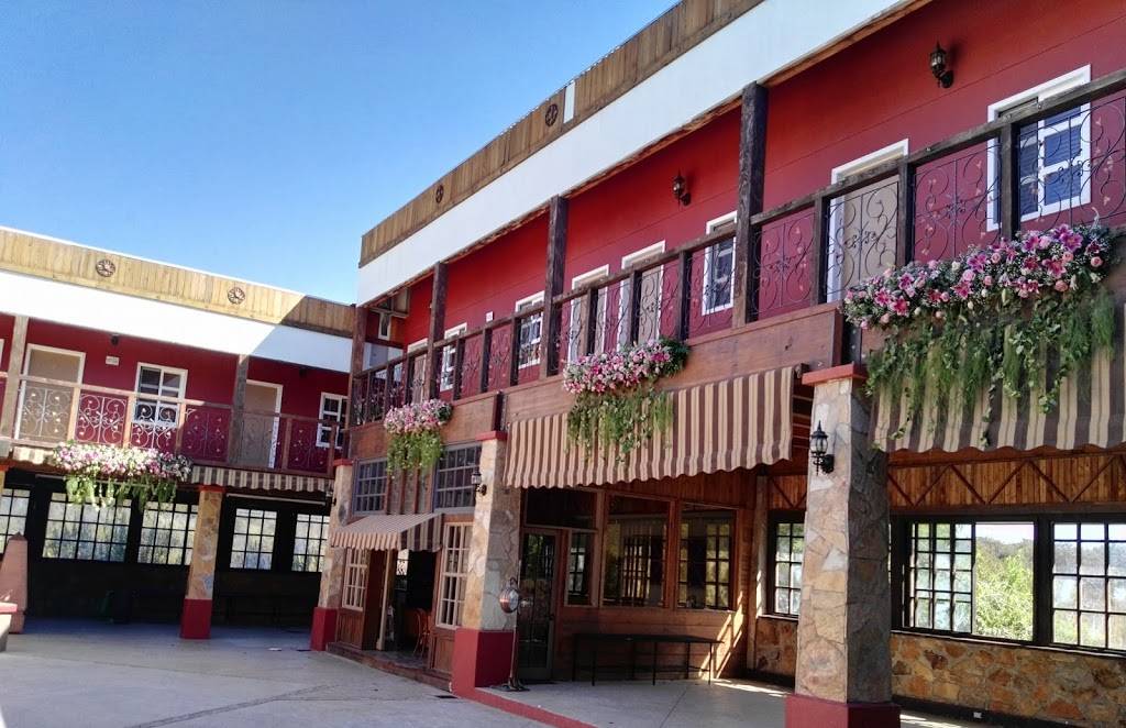Villa Azura | cafe | Lomitas del Cuchumá #1562, Lomitas del Cuchuma, 21447 Tecate, B.C., Mexico | 016655213015 OR +52 665 521 3015