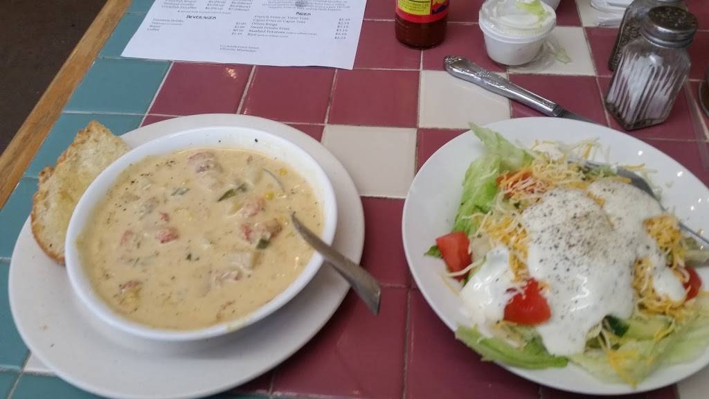 R & As French Quarter Grill | restaurant | 111 S Front St, Ellisville, MS 39437, USA | 6014772246 OR +1 601-477-2246