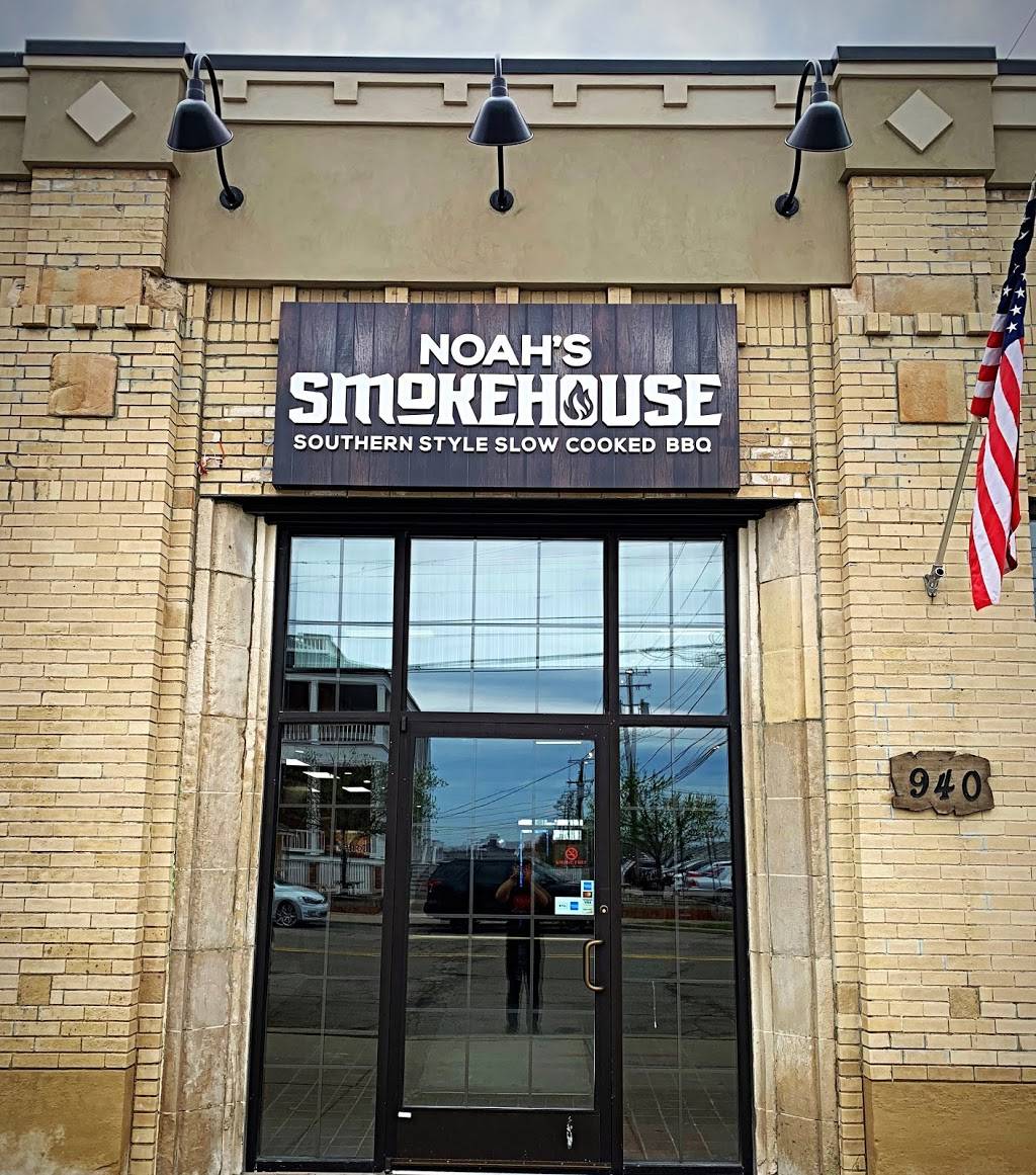Noahs Smokehouse | restaurant | 940 Monroe St, Dearborn, MI 48124, USA | 3137685700 OR +1 313-768-5700