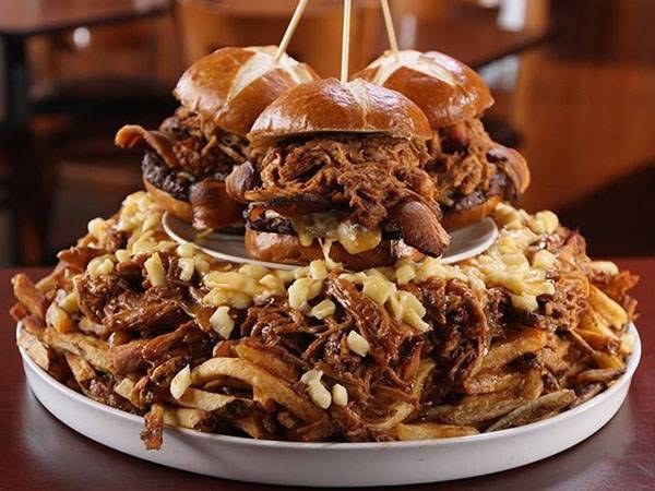 Hungry Hollow Smokehouse & Grille | restaurant | 136 Guelph St #4, Georgetown, ON L7G 4A5, Canada | 9058771400 OR +1 905-877-1400