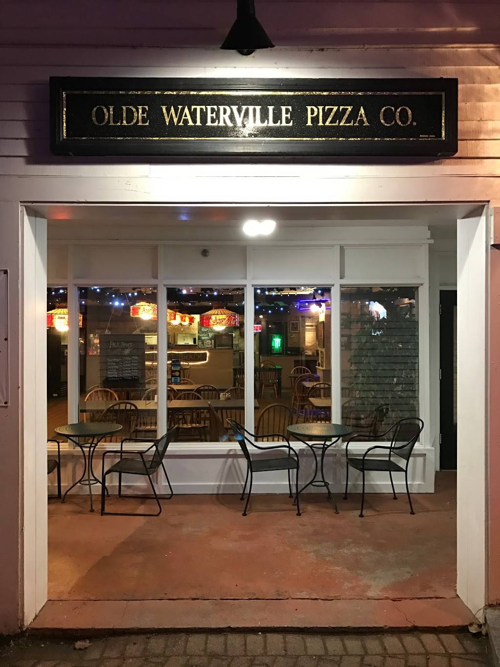 Olde Waterville Pizza | restaurant | 6 Village Rd, Waterville Valley, NH 03215, USA | 6032363663 OR +1 603-236-3663