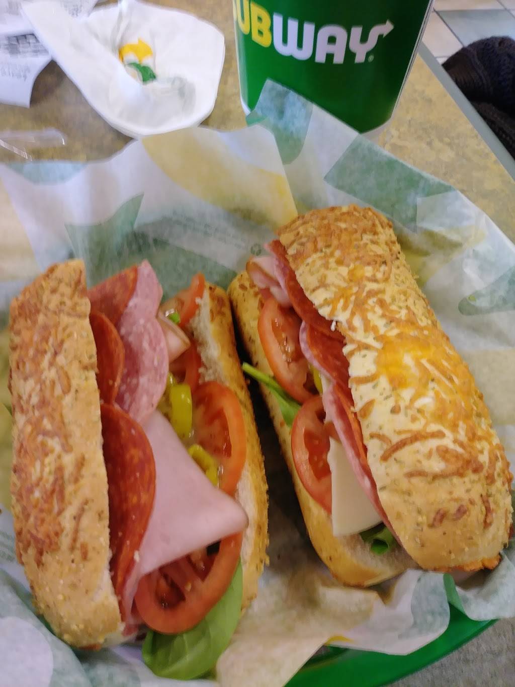 Subway Restaurants | restaurant | 111 N Market St, McArthur, OH 45651, USA | 7405965800 OR +1 740-596-5800
