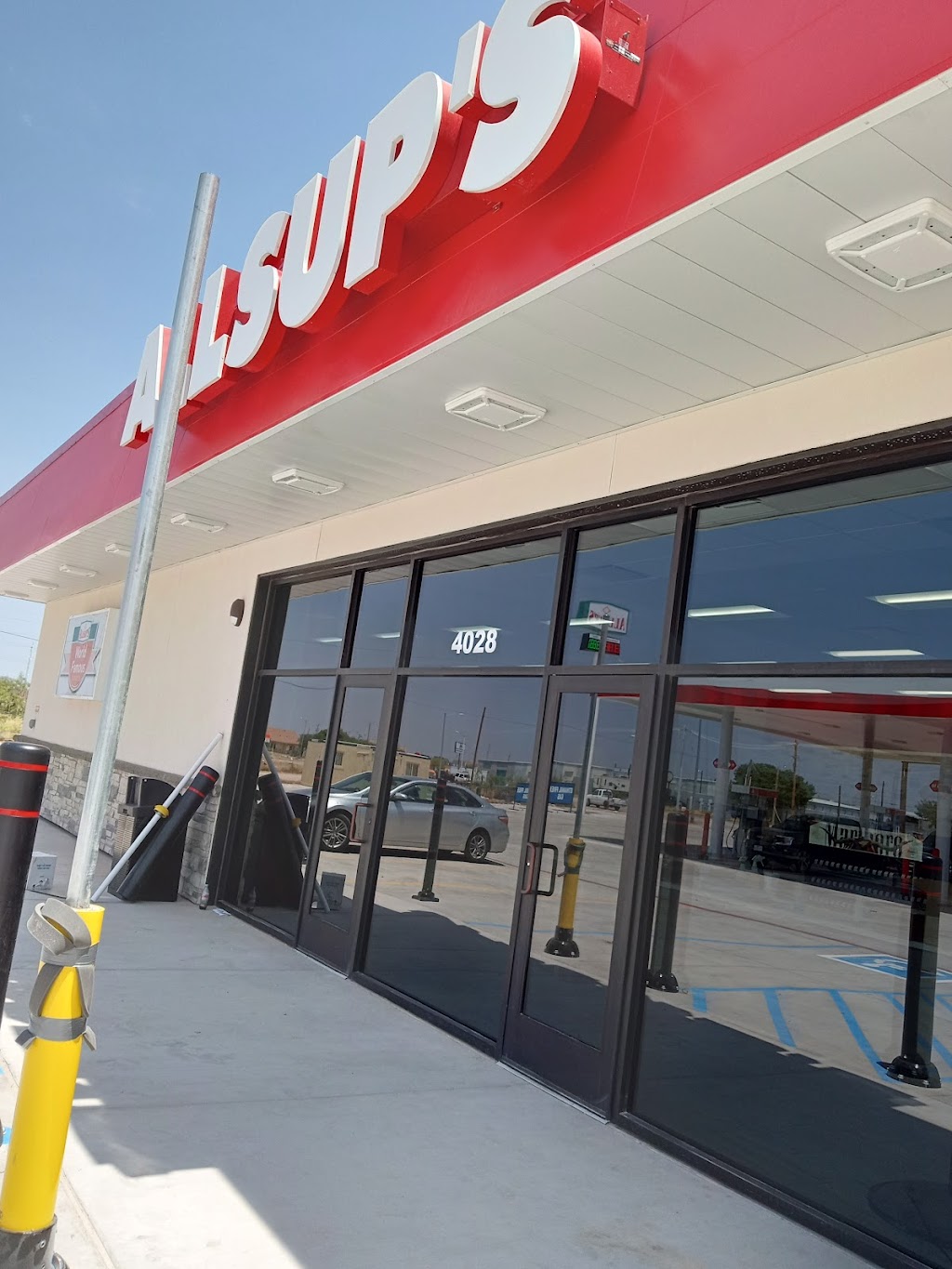 Allsup's Convenience Store - Restaurant | 4028 S Bryant Blvd, San ...