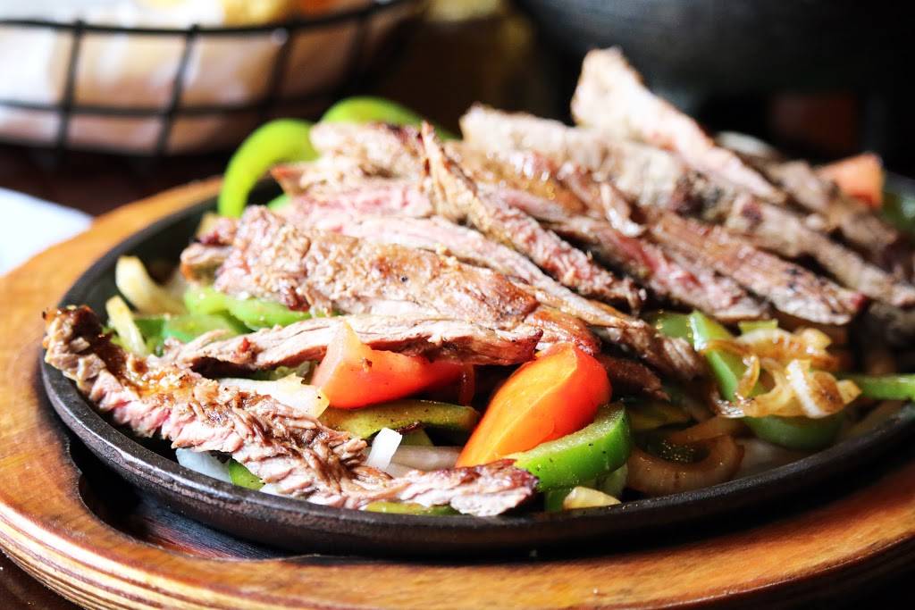Verde - Flavors of Mexico | restaurant | 1111 W Main St, Carmel, IN 46032, USA | 3178538208 OR +1 317-853-8208