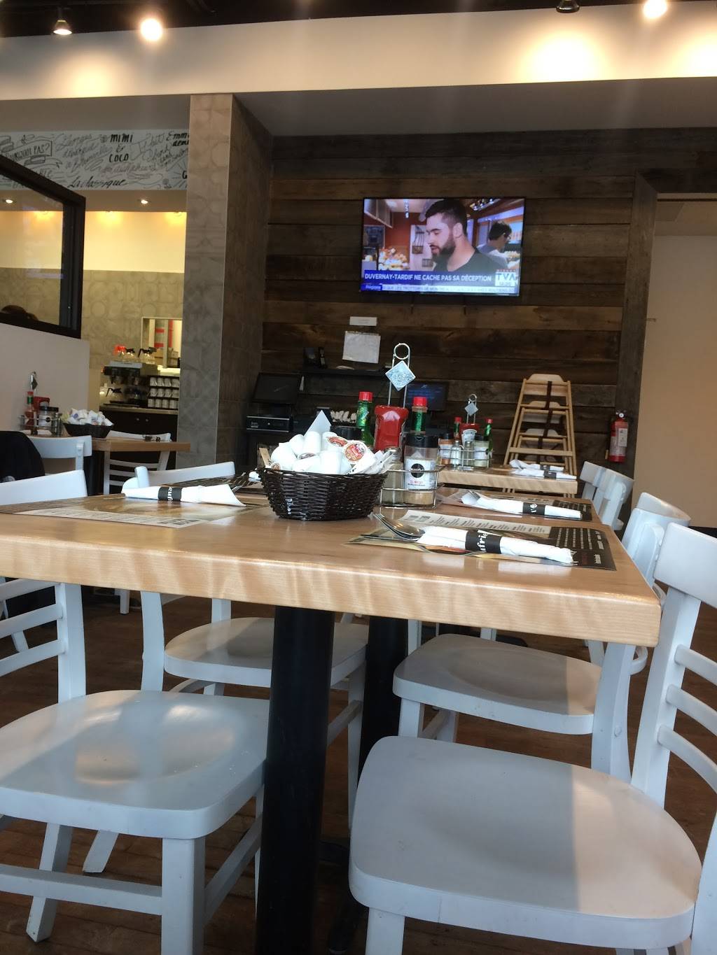 LOeufrier La Plaine | restaurant | 5333 Boulevard Laurier #140, Terrebonne, QC J7M 1W1, Canada | 4509187288 OR +1 450-918-7288