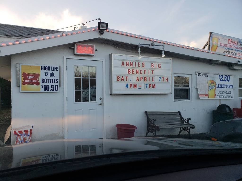 Biggies Place | restaurant | 4 S County Line Rd, Souderton, PA 18964, USA | 2157211471 OR +1 215-721-1471