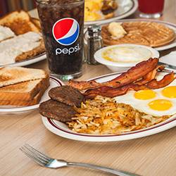 Huddle House | meal takeaway | 12475 IL-143, Highland, IL 62249, USA | 6186542250 OR +1 618-654-2250