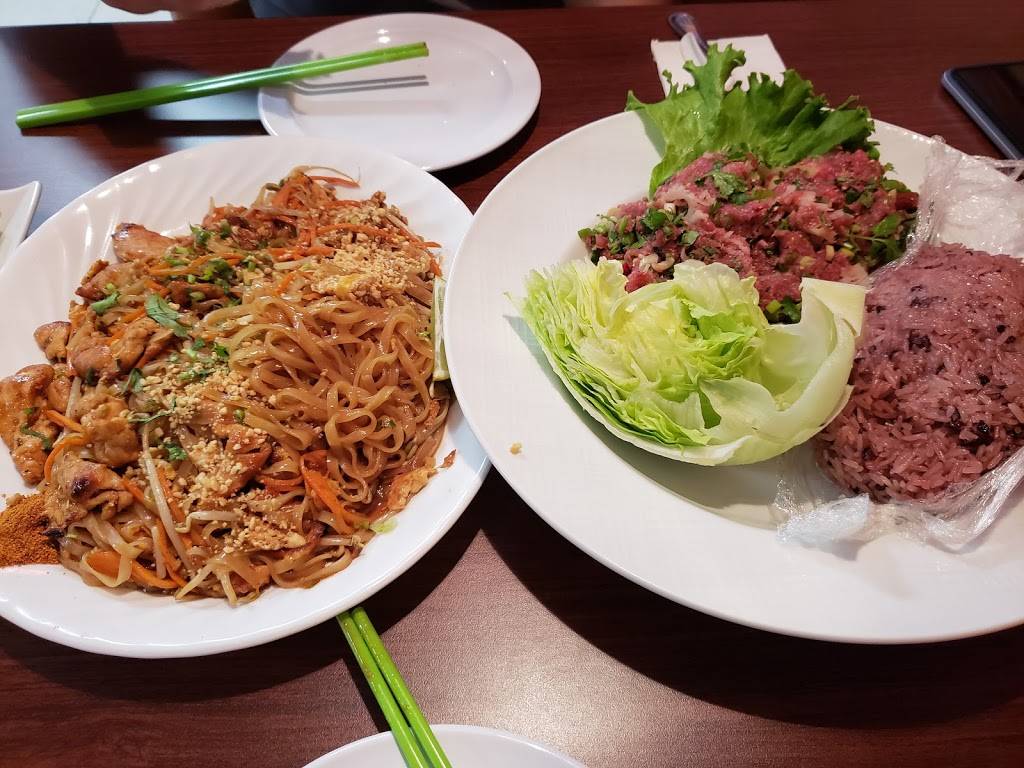 Bangkok Pho | restaurant | 820 Conover Blvd W, Conover, NC 28613, USA | 7043250993 OR +1 704-325-0993