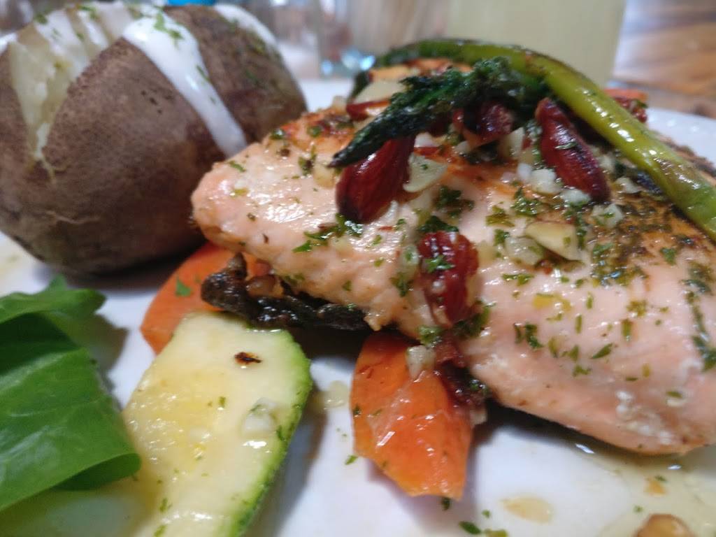Rogavios Cava Gastro Bar. | restaurant | Primera, 21400 Tecate, B.C., Mexico | 016656543621 OR +52 665 654 3621