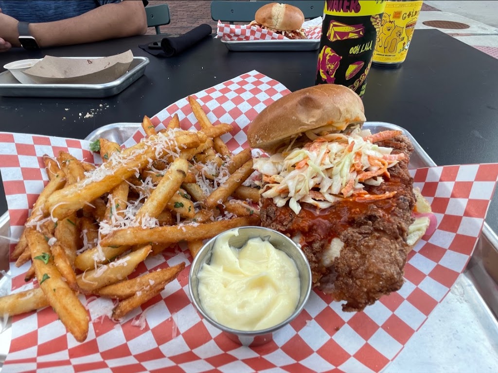 The Campground | restaurant | 1531 Genessee St, Kansas City, MO 64102, USA | 8166123434 OR +1 816-612-3434