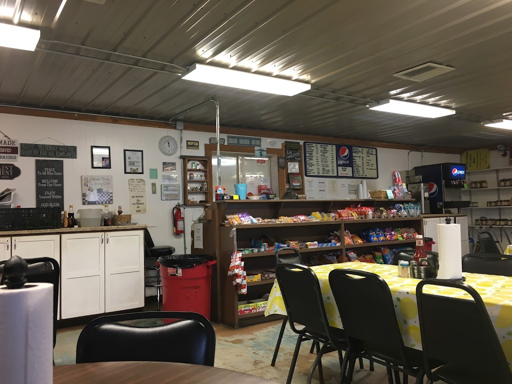 Martins Corner | restaurant | 101 TX-21, Milam, TX 75959, USA | 4096253000 OR +1 409-625-3000