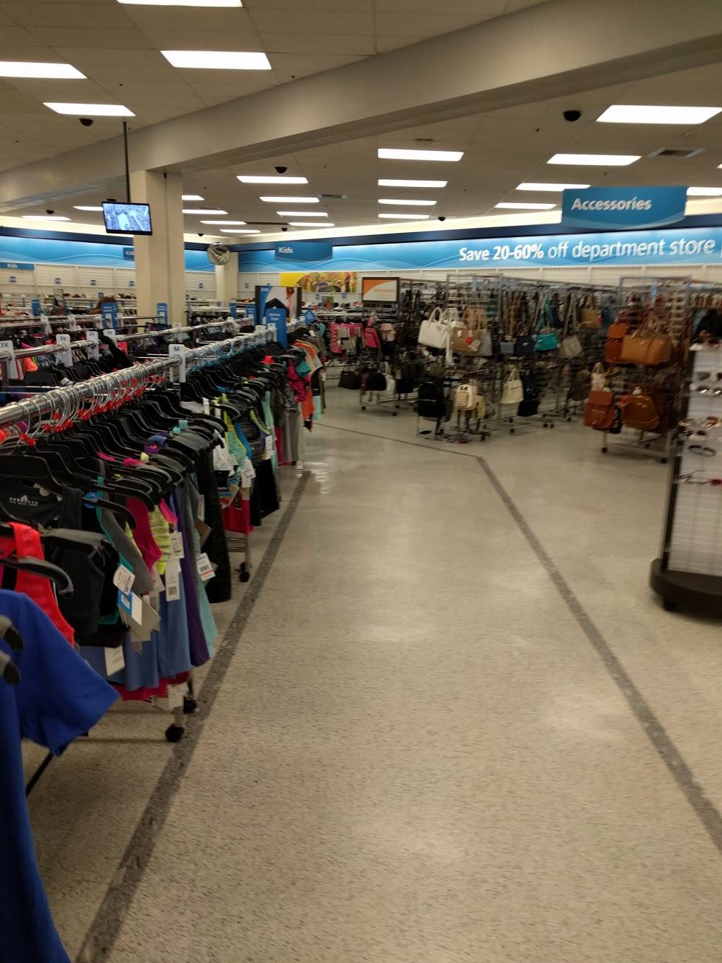 Powell Street Plaza | shopping mall | 5701-5795 Christie Ave, Emeryville, CA 94608, USA | 9252791800 OR +1 925-279-1800