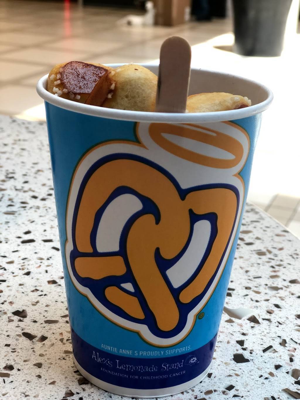 Auntie Annes | restaurant | 1245 Worcester St, Natick, MA 01760, USA | 5086500940 OR +1 508-650-0940