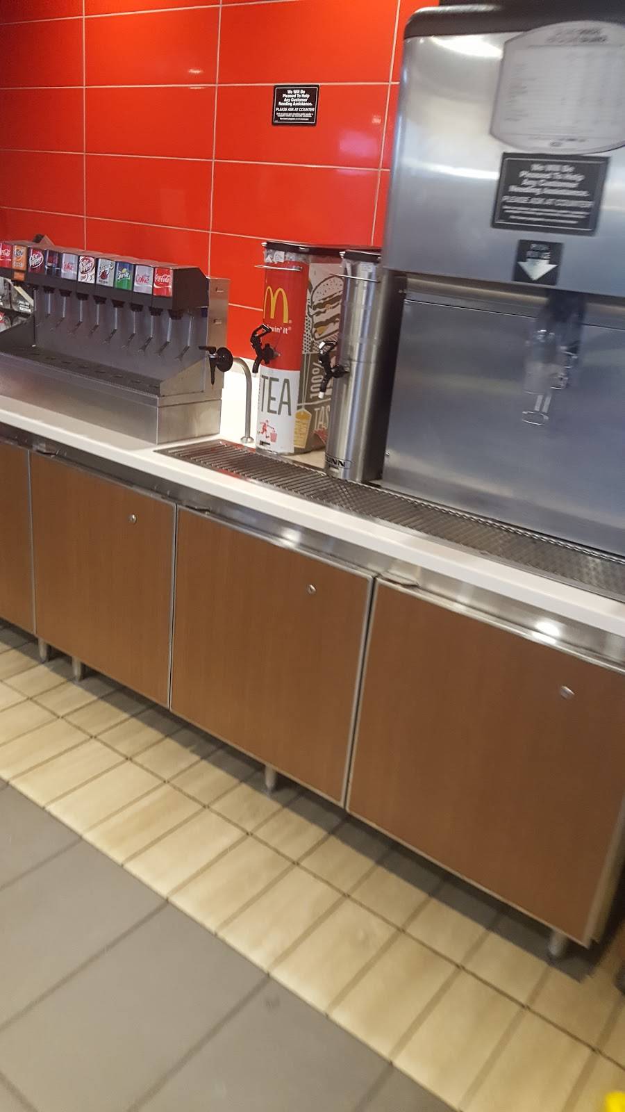 McDonalds | cafe | 3940 E State St, Fort Wayne, IN 46805, USA | 2604821761 OR +1 260-482-1761
