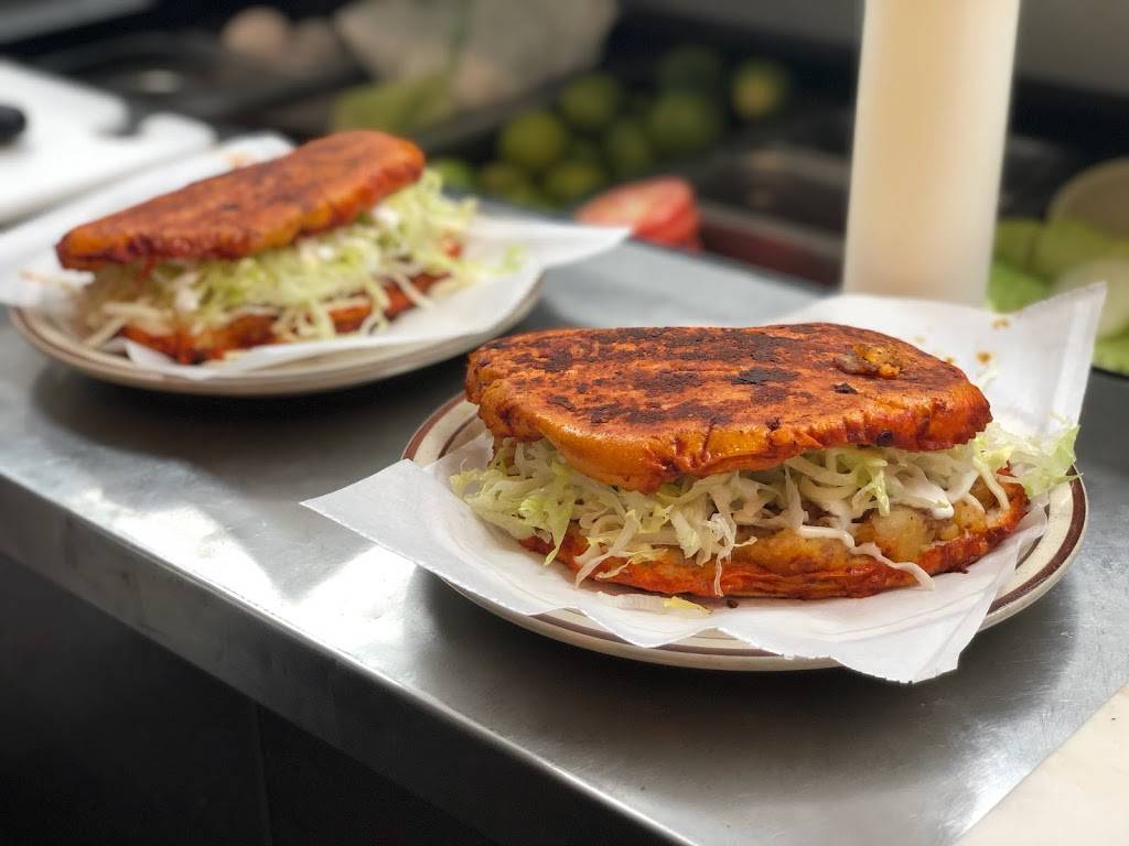 Tropic Chicken Labastida | restaurant | 3307 E State Blvd, Fort Wayne, IN 46805, USA | 2604223012 OR +1 260-422-3012