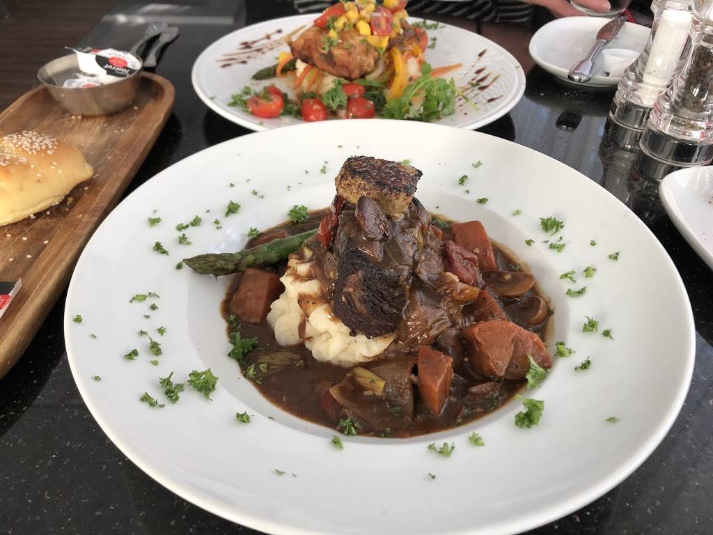 Table 09 | restaurant | 9 Place Frontenac, Pointe-Claire, QC H9R 4Z7, Canada | 5146950620 OR +1 514-695-0620