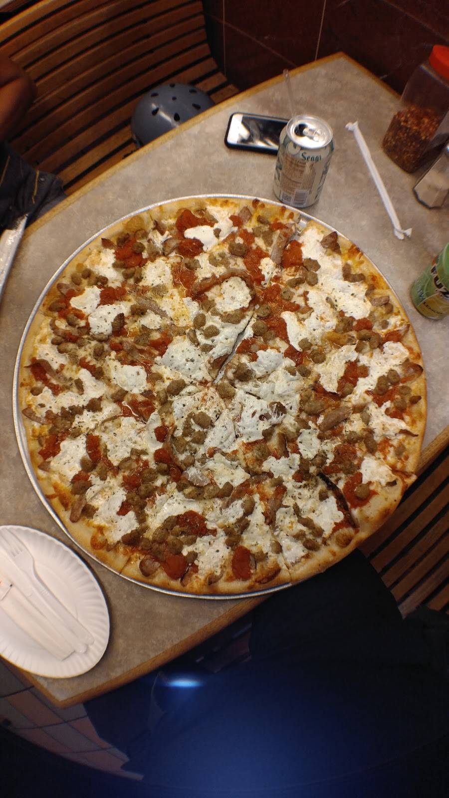 Italy Pizza | restaurant | 800 Manhattan Ave, Brooklyn, NY 11222, USA | 7183839079 OR +1 718-383-9079
