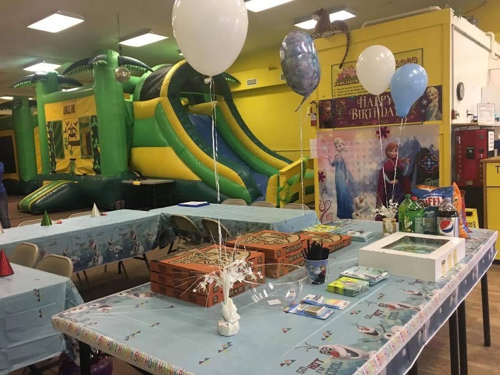 Jungle Jims Inflatables, LLC | bakery | 11477 Main St, Martin, KY 41649, USA | 6064227137 OR +1 606-422-7137