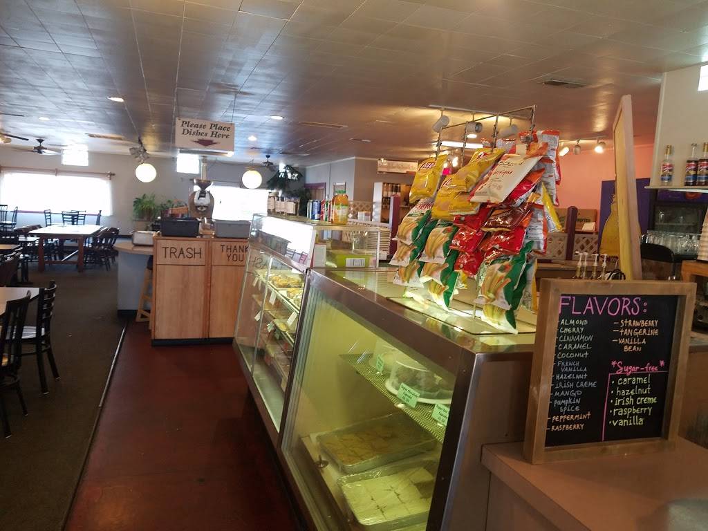 Coffeehouse & Deli | cafe | 114 E Beaufort St, Normal, IL 61761, USA | 3094526774 OR +1 309-452-6774