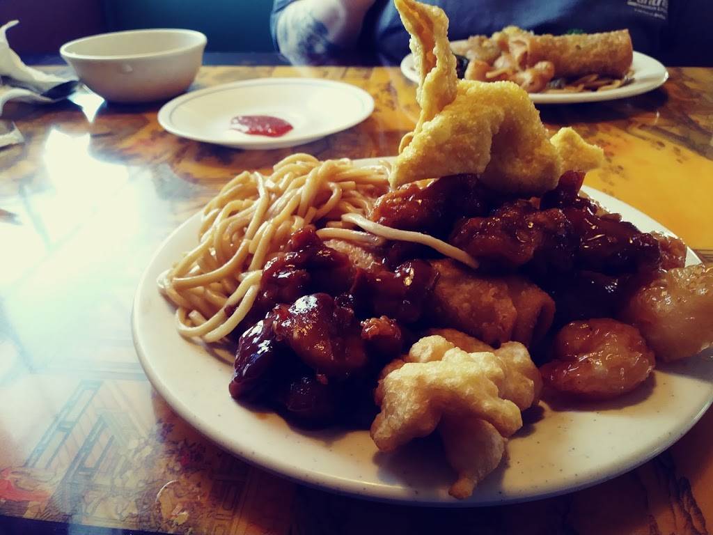 China Palace | restaurant | 910 S Main St, Ottawa, KS 66067, USA | 7852426818 OR +1 785-242-6818