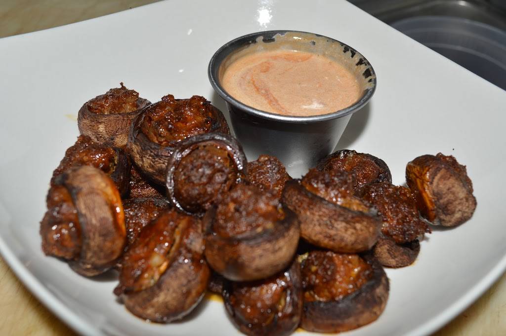 Hubbards Off Main | restaurant | 16 Choccolocco St, Oxford, AL 36203, USA | 2564030258 OR +1 256-403-0258
