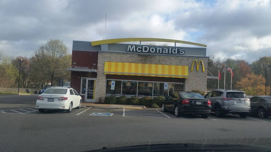 McDonalds | cafe | 411 Southpark Cir, Colonial Heights, VA 23834, USA | 8045268847 OR +1 804-526-8847