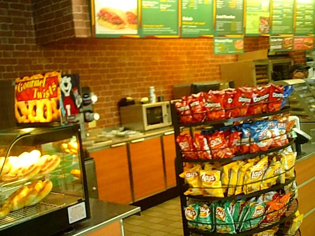 Subway | restaurant | 1550 Nashville Rd, Franklin, KY 42134, USA | 2705987181 OR +1 270-598-7181