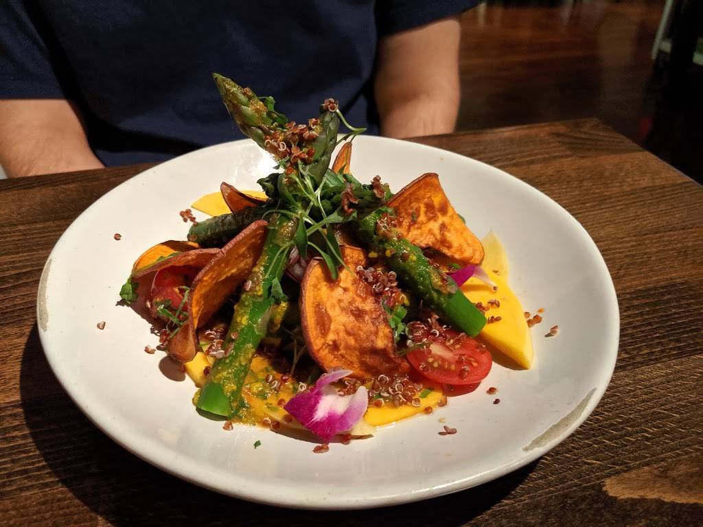 Mojo Restaurant 7020 Austin St, Forest Hills, NY 11375, USA