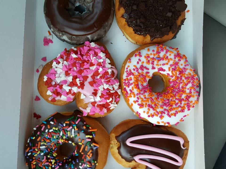 Dunkin | bakery | 4922 La Sierra Ave, Riverside, CA 92505, USA | 9517778377 OR +1 951-777-8377