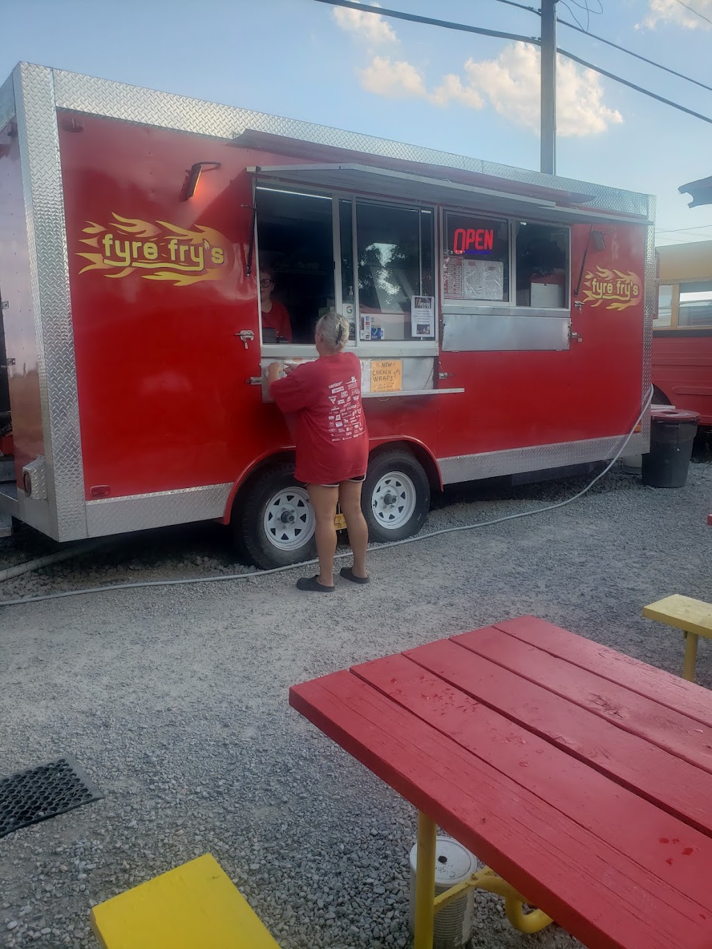 fyre frys | restaurant | 5653 US-160, Theodosia, MO 65761, USA | 4179899029 OR +1 417-989-9029