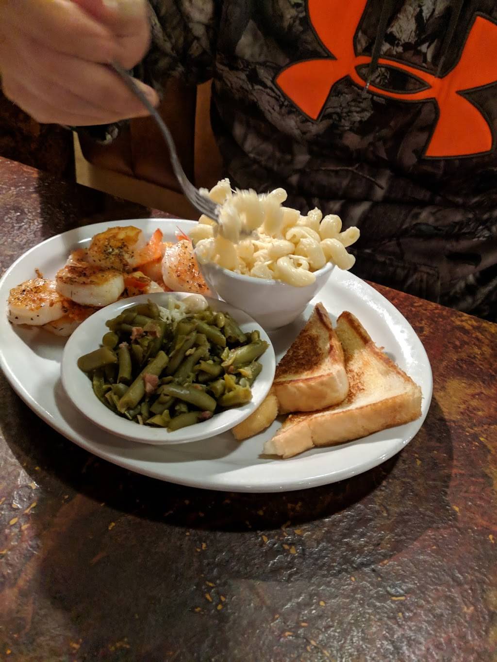 Hickory Grove Cafe | restaurant | 206 Main St, Crane, MO 65633, USA | 4177230213 OR +1 417-723-0213