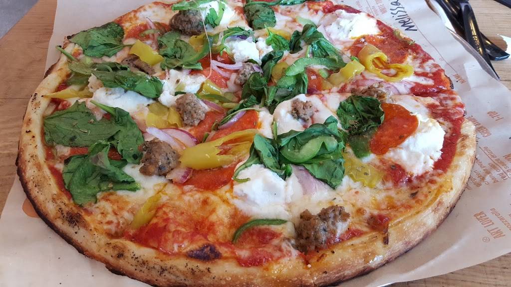 Blaze Pizza | meal takeaway | 2825 Scottsville Rd, Bowling Green, KY 42104, USA | 2709084464 OR +1 270-908-4464