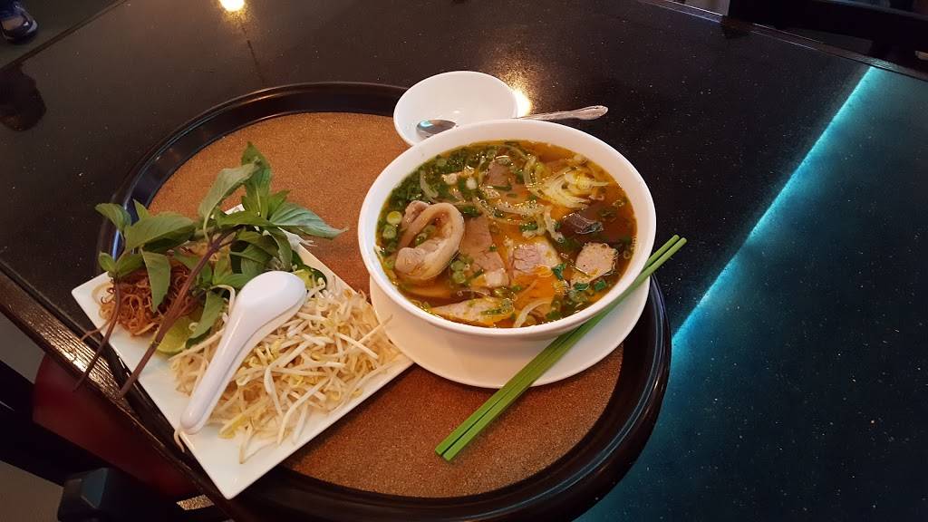 Hong Yen | restaurant | 2926 S Campbell Ave, Springfield, MO 65807, USA | 4173513915 OR +1 417-351-3915