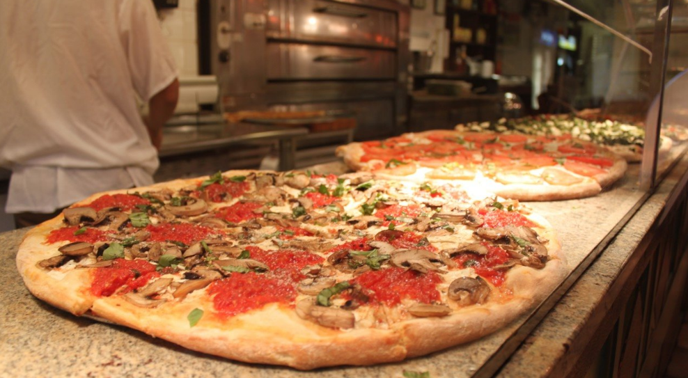 La Mia Pizza | meal delivery | 1580 1st Avenue, New York, NY 10028, USA | 2124721200 OR +1 212-472-1200