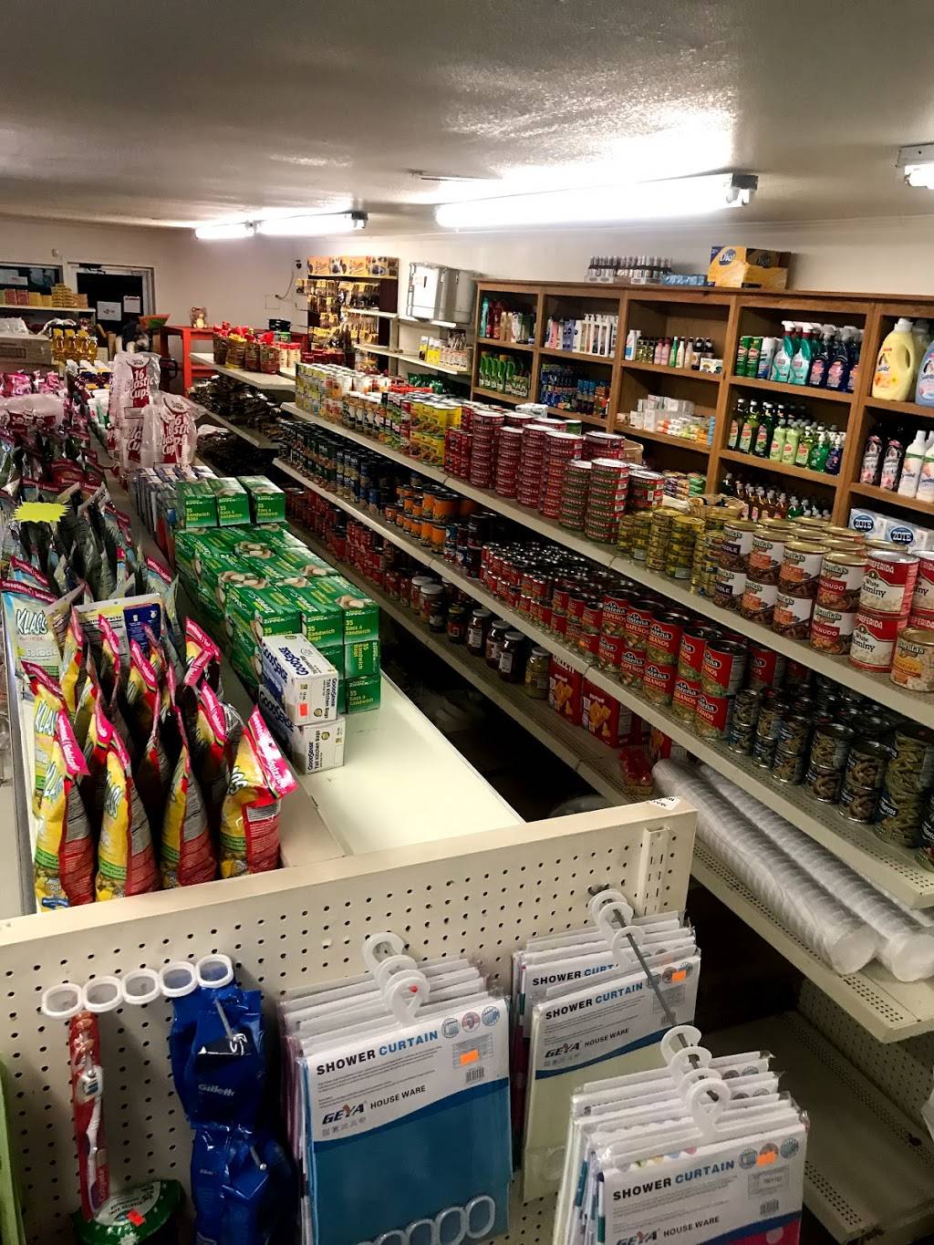 Tienda Y Antojitos Mi Cabañita | restaurant | 48350 TN-30, Pikeville, TN 37367, USA | 4234472668 OR +1 423-447-2668