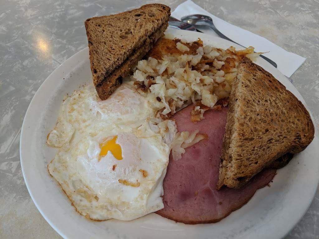Sunny Day Diner | restaurant | US-3 &, Connector Rd, Lincoln, NH 03251, USA | 6037454833 OR +1 603-745-4833