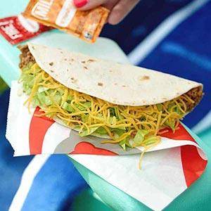 Taco Bell | meal takeaway | 22-24 31st St, Astoria, NY 11105, USA | 9294870952 OR +1 929-487-0952