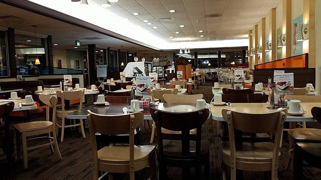 Village Inn | bakery | 7144 Gateway Blvd E, El Paso, TX 79915, USA | 9157727755 OR +1 915-772-7755