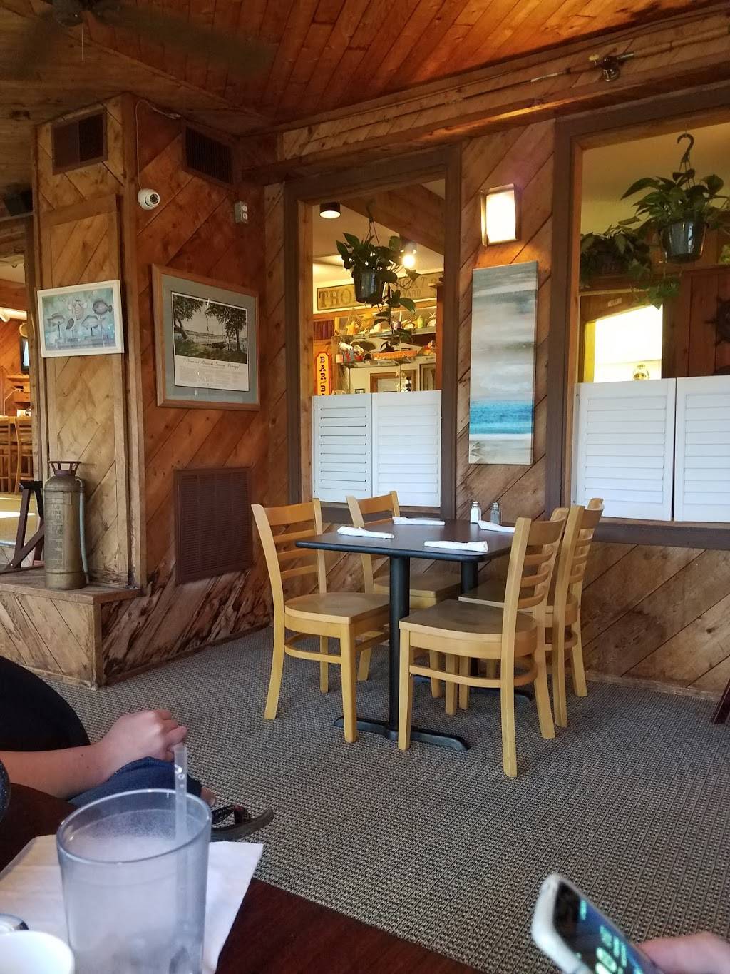 Crabby Oddwaters | restaurant | 4164, 310 Sunset Blvd N, Sunset Beach, NC 28468, USA | 9105796372 OR +1 910-579-6372