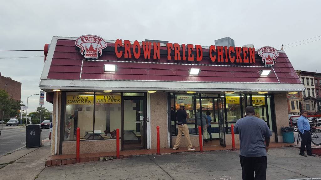 Crown Fried Chicken | restaurant | 40 Crescent Ave, Jersey City, NJ 07304, USA | 2014338333 OR +1 201-433-8333
