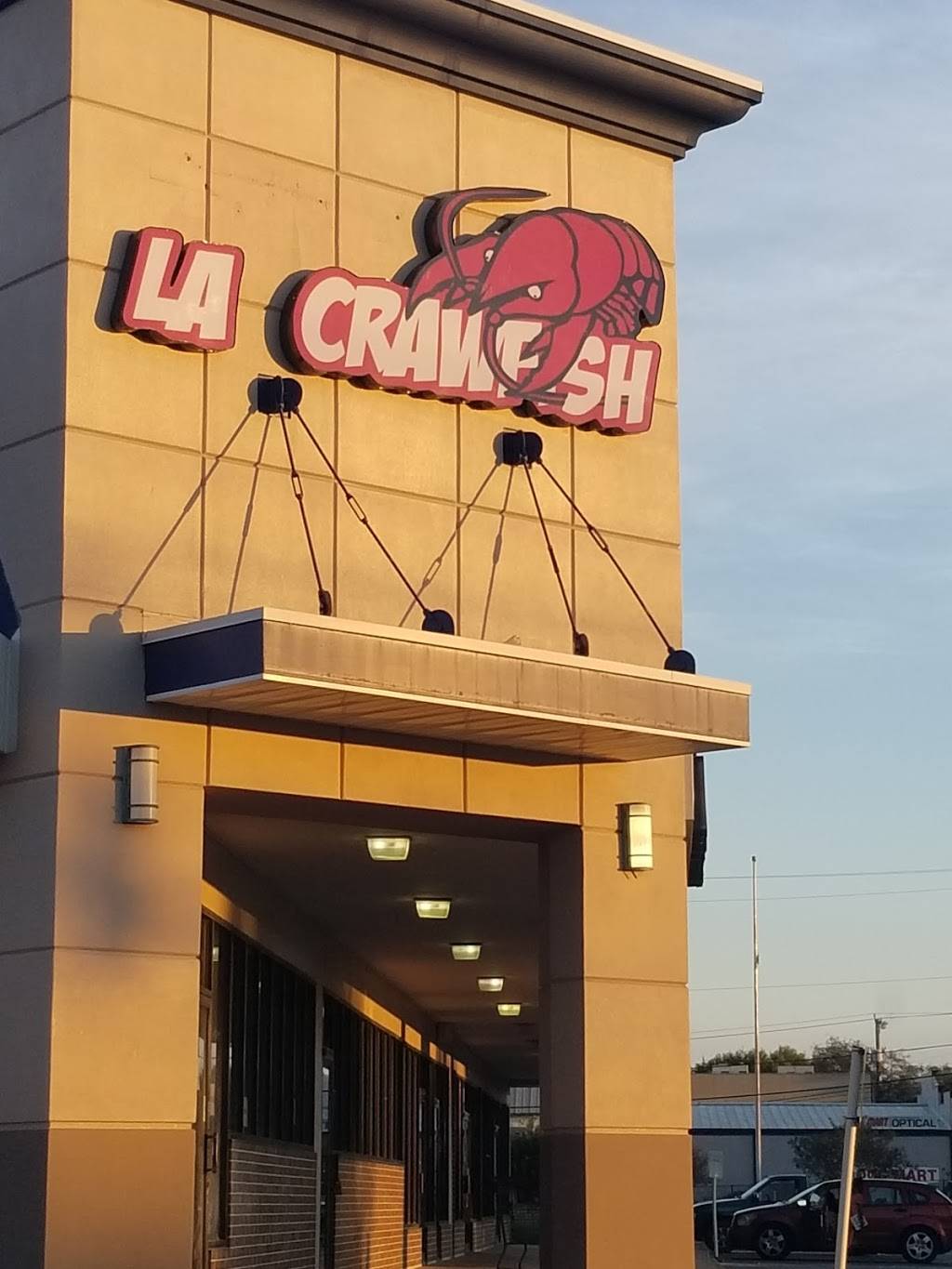 LA Crawfish - Austin Hwy - Restaurant | 1518 Austin Hwy Suite 18, San