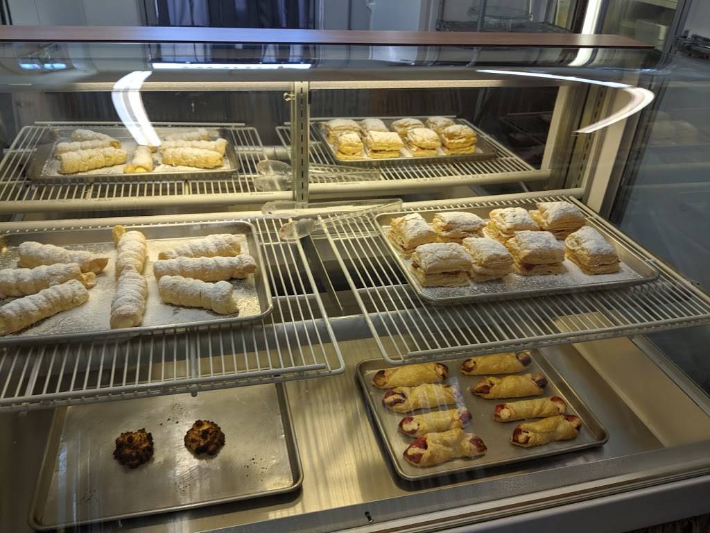 Boriken Restaurant | restaurant | 12800 SW Canyon Rd, Beaverton, OR 97005, USA | 5035963571 OR +1 503-596-3571