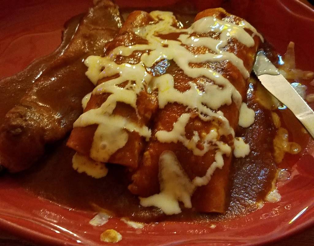 El Porton Mexican Grill | restaurant | 612 S Locust St, Glenwood, IA 51534, USA | 7125274014 OR +1 712-527-4014