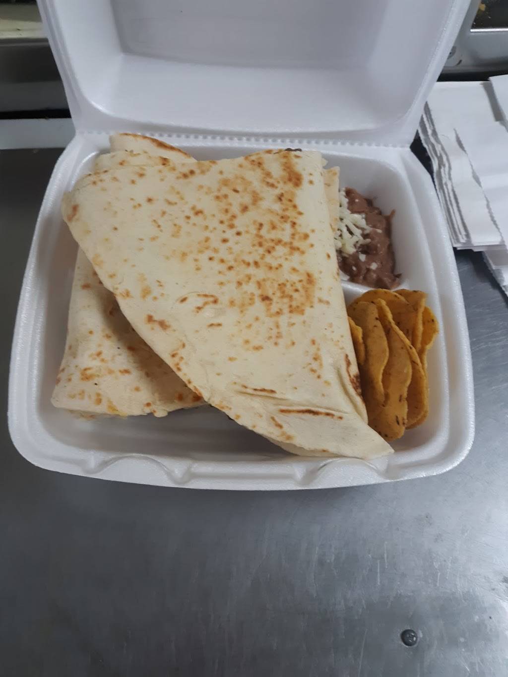 Little Mexico | restaurant | 127 S Gun Barrel Ln, Gun Barrel City, TX 75156, USA | 9038870110 OR +1 903-887-0110