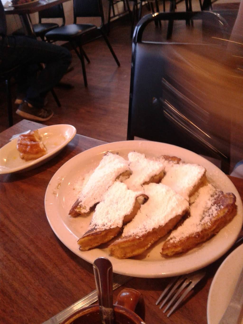 Longhorn Cafe | restaurant | 706 W Wise St, Bowie, TX 76230, USA | 9408726466 OR +1 940-872-6466